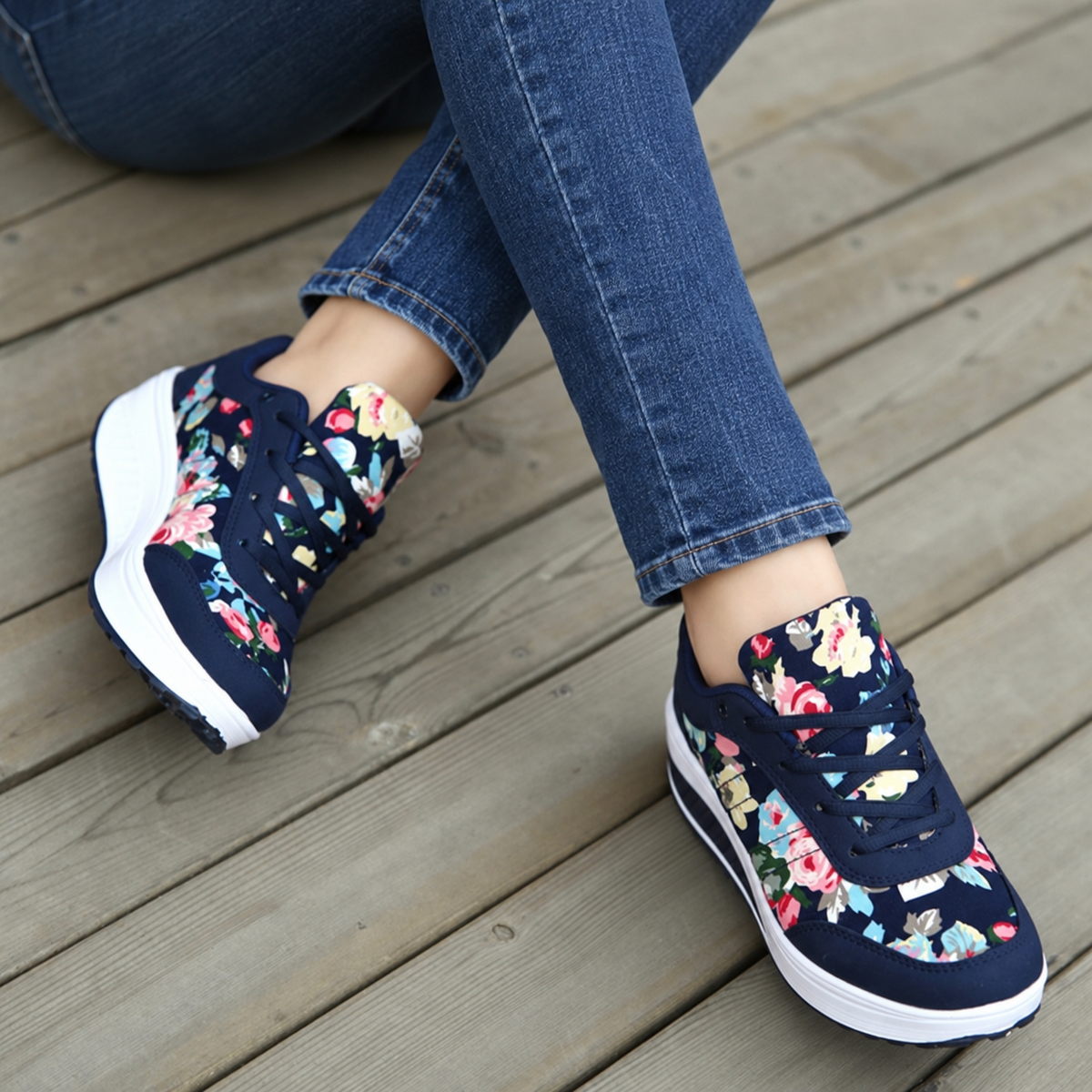 SCARPE AURORA